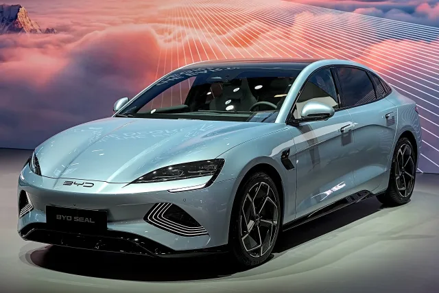 BYD Seal седан — 4