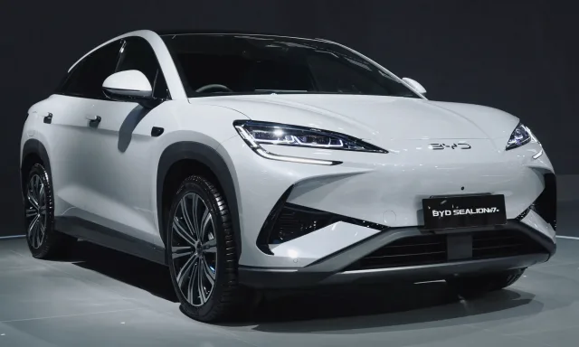 BYD Sealion 7 кроссовер — 2