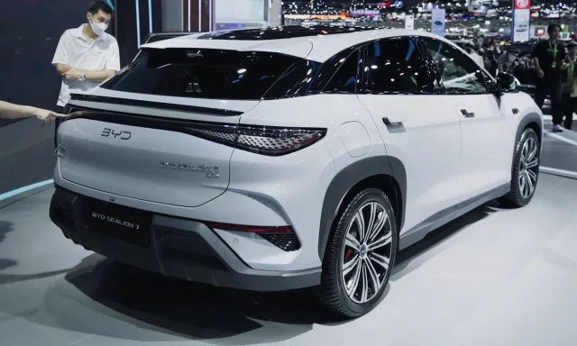 BYD Sealion 7 кроссовер — 3