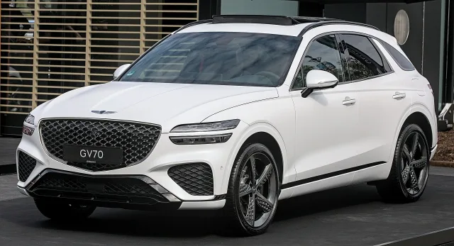 Genesis GV70 кросовер