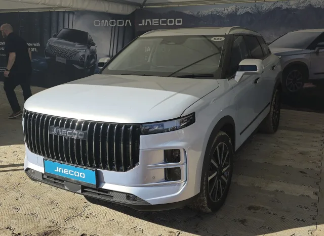 Jaecoo J7 кросовер — 3