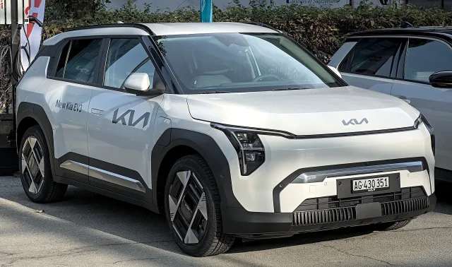 KIA EV3 кроссовер — 5