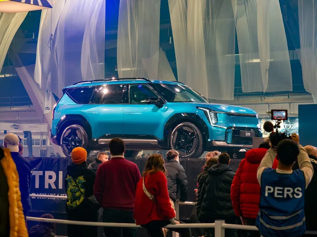 KIA EV9 кроссовер — 3