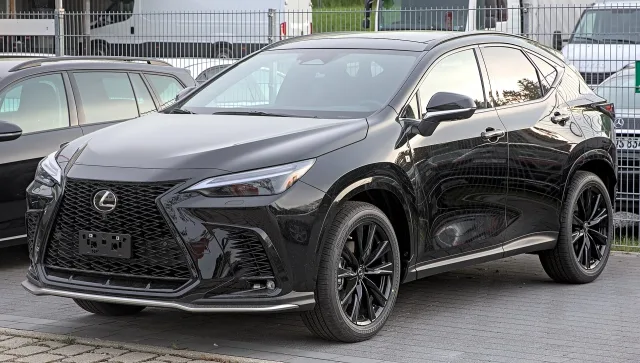 Lexus NX II покоління — 4