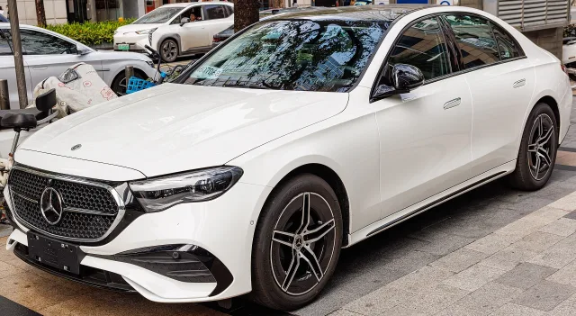 Mercedes-Benz E-Class W214 — 4