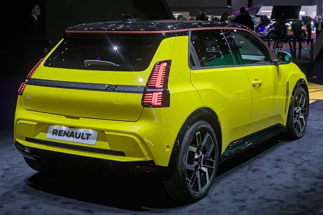 Renault 5 E-Tech хетчбек