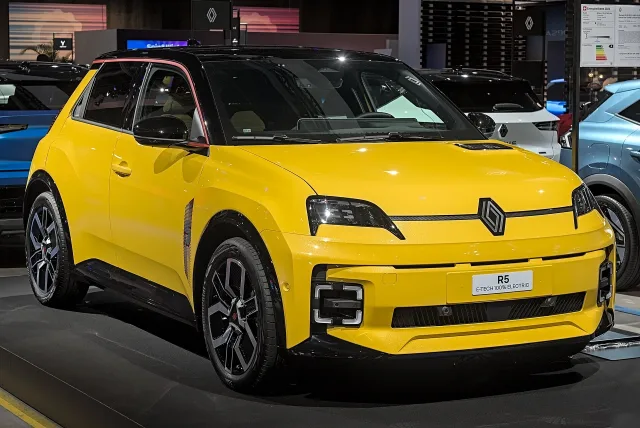 Renault 5 E-Tech хетчбек — 2