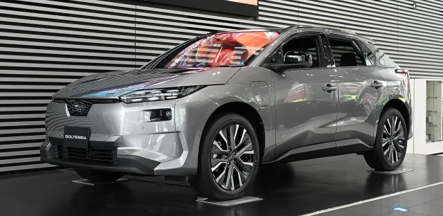 Subaru Solterra кросовер — 3