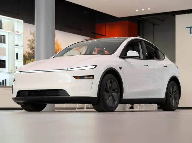 Tesla Model Y Juniper — 4