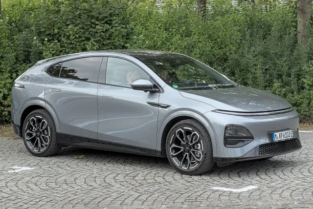 XPeng G6 кросовер — 4