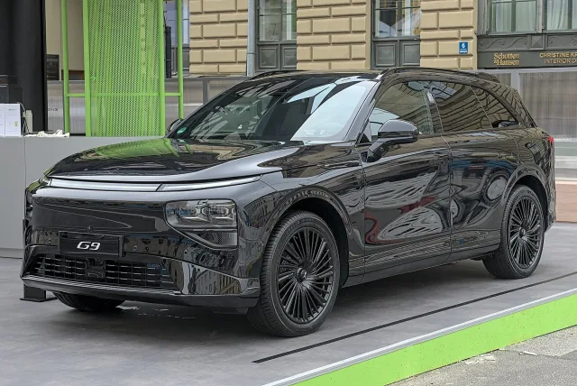 XPeng G9 кросовер — 5
