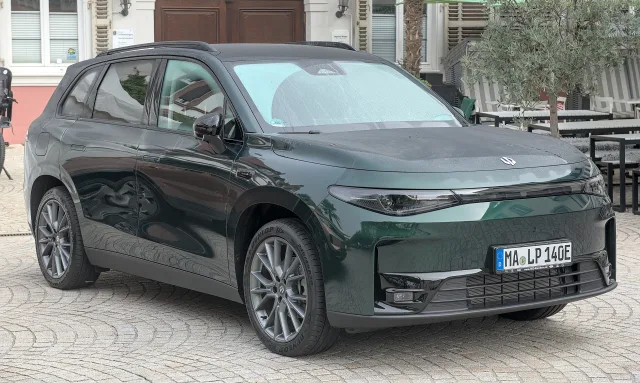 Leapmotor C10 (Ліпмотор Ц10) кросовер