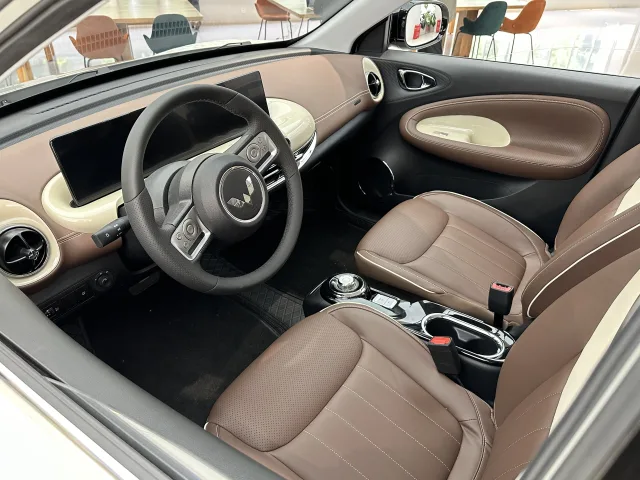 Wuling Bingo (Вулін Бінго) хетчбек — 5