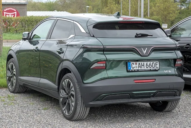 VinFast VF 6 кросовер — 5