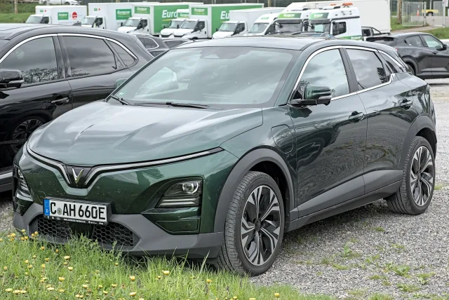 VinFast VF 6 кросовер — 7