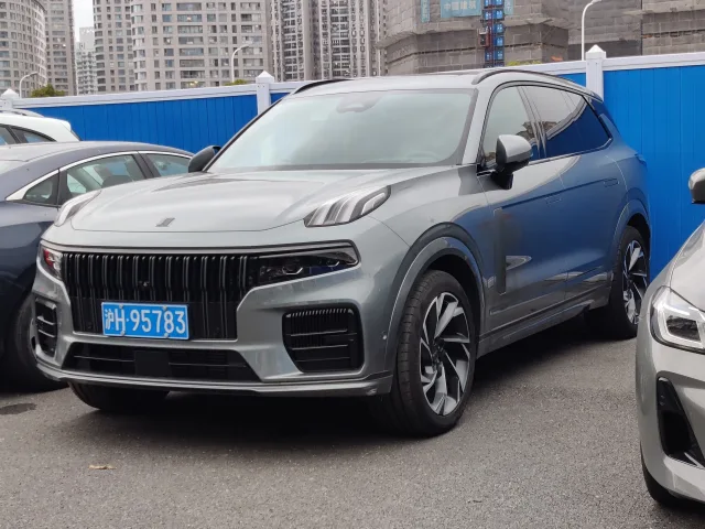 Lynk & Co 09 кросовер — 2