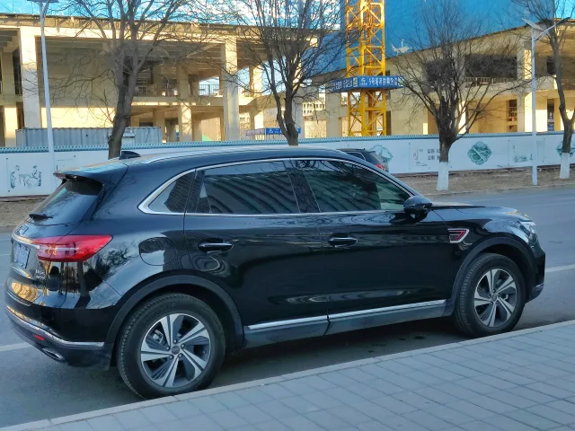 Hongqi HS5 кросовер — 4