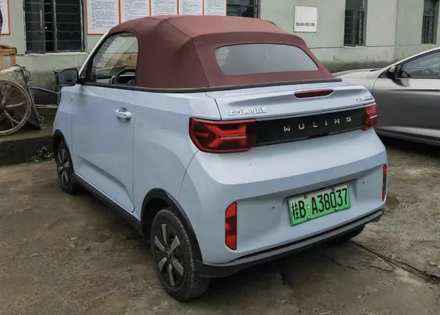 Wuling Hongguang Mini EV (Вулін Хунгуан Міні) хетчбек — 6