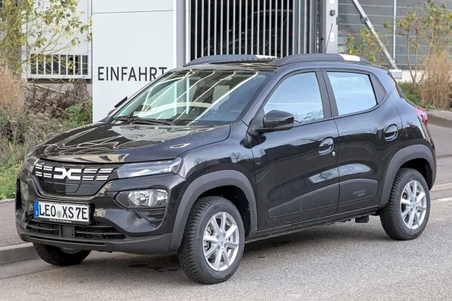 Dacia Spring хетчбек — 2
