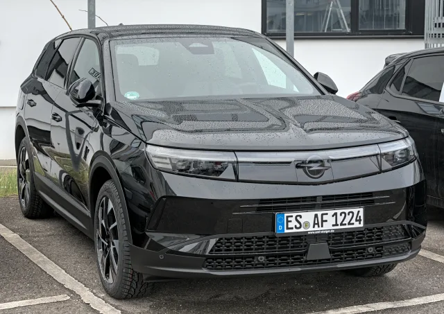 Opel Grandland II кросовер — 2