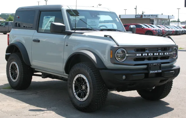 Ford Bronco VI позашляховик — 4