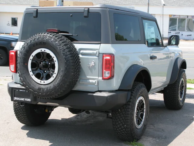 Ford Bronco VI позашляховик — 6