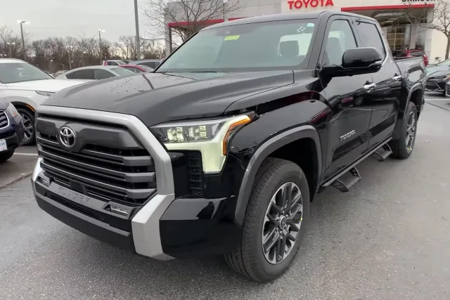 Toyota Tundra XK70 пікап — 3