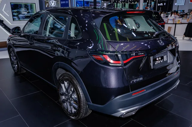 Honda ZR-V кроссовер — 6