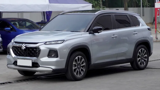 Suzuki Grand Vitara кроссовер