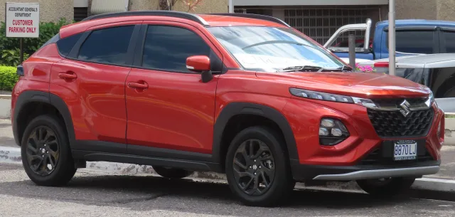 Suzuki Fronx кроссовер — 3