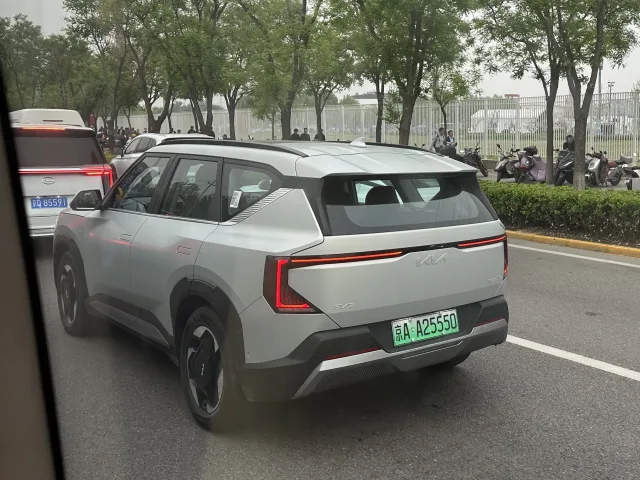 KIA EV5 кроссовер — 6