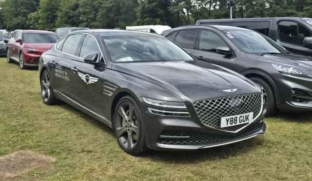 Genesis G80 3.5 T-GDi V6 AWD — 2
