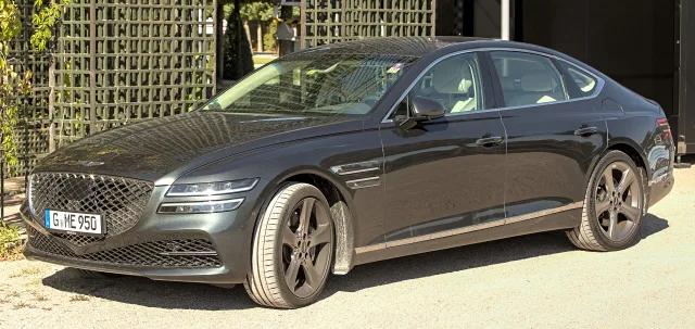 Genesis G80 3.5 T-GDi V6 AWD — 4