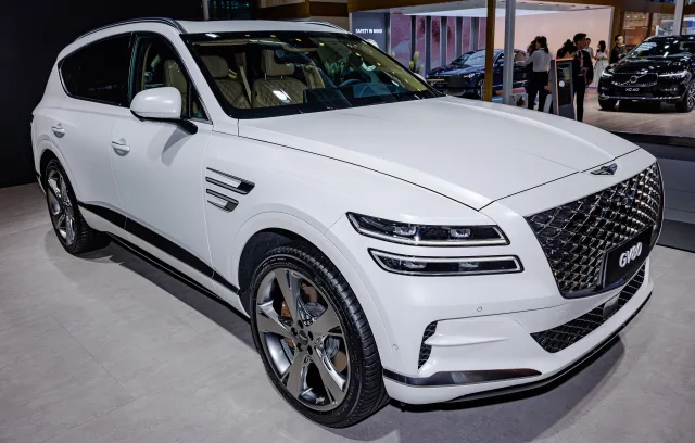 Genesis GV80 3.0 CRDi I6 AWD — 4