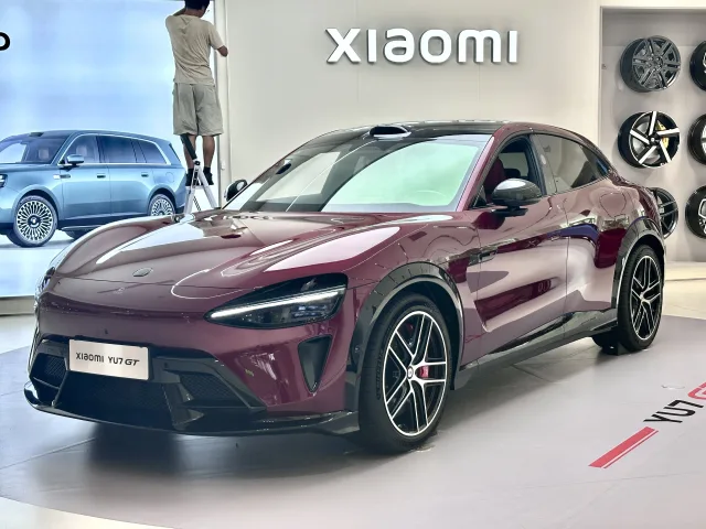 Xiaomi YU7 кросовер — 4