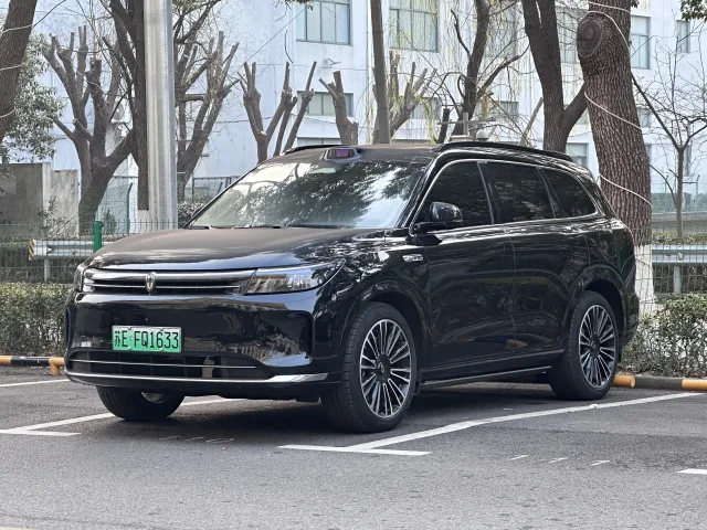 Aito M7 кросовер — 3