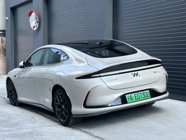 IM Motors L6 ліфтбек — 5