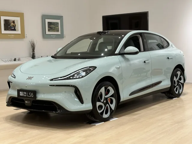 IM Motors LS6 кросовер