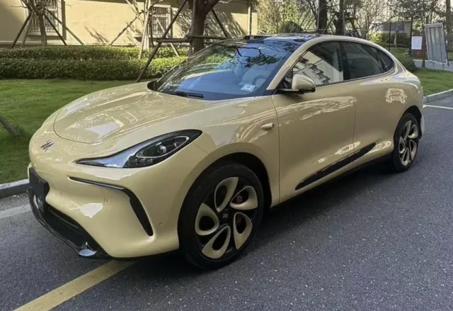 IM Motors LS6 кросовер — 2