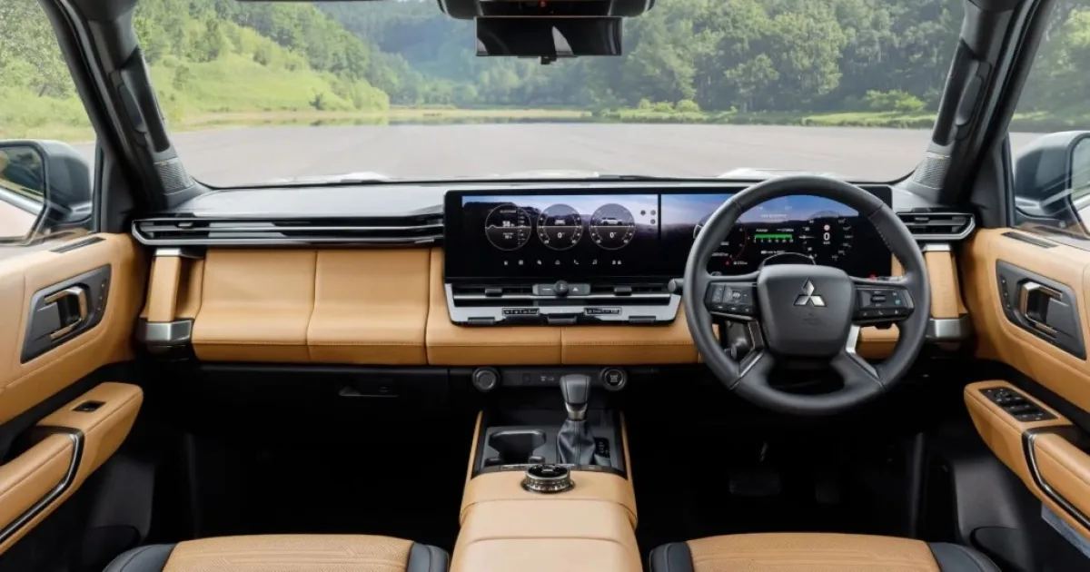 Mitsubishi Pajero 4.jpg