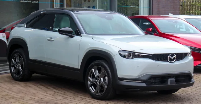 Mazda MX-30 (Мазда МХ-30) кросовер