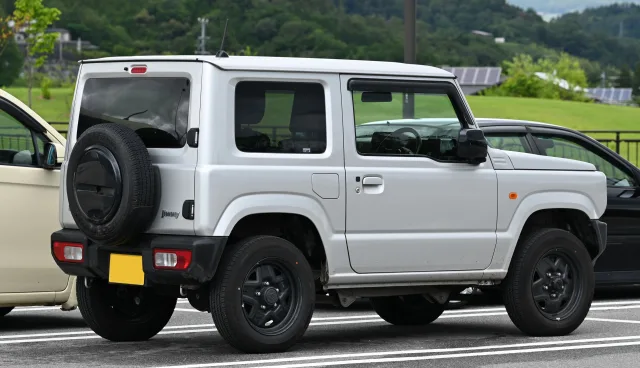 Suzuki Jimny 5-door (Сузуки Сузуки Джимни) внедорожник — 3
