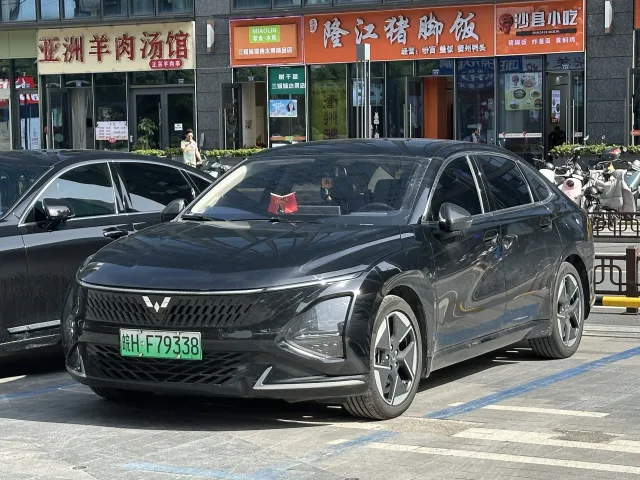 Wuling Xingguang EV 510 — 5