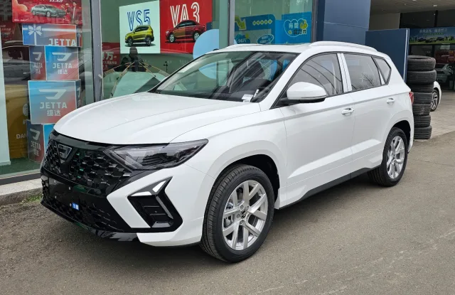 Jetta VS5 crossover — 4
