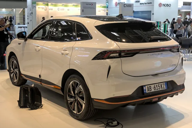 Forthing T5 Evo crossover — 5