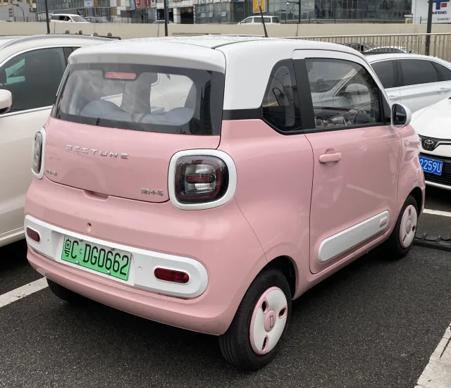 Bestune Pony hatchback — 2
