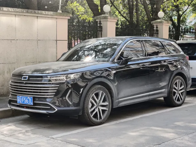 Bestune T99 crossover — 3