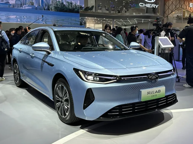 Chery Arrizo 8 седан — 5