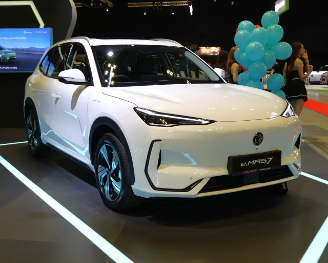 Geely EX5 кросовер
