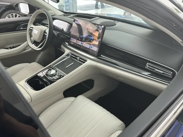 Geely Galaxy Starshine 7 седан — 3